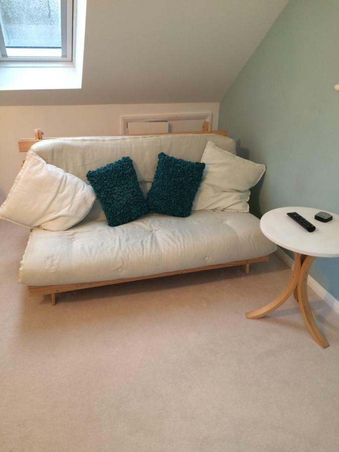 Number Forty One Bed & Breakfast Hillingdon Eksteriør bilde
